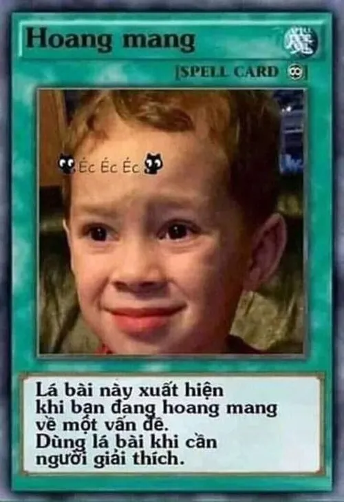 Meme thẻ bài hoang mang thể hiện biểu cảm ngơ ngác cực đáng yêu