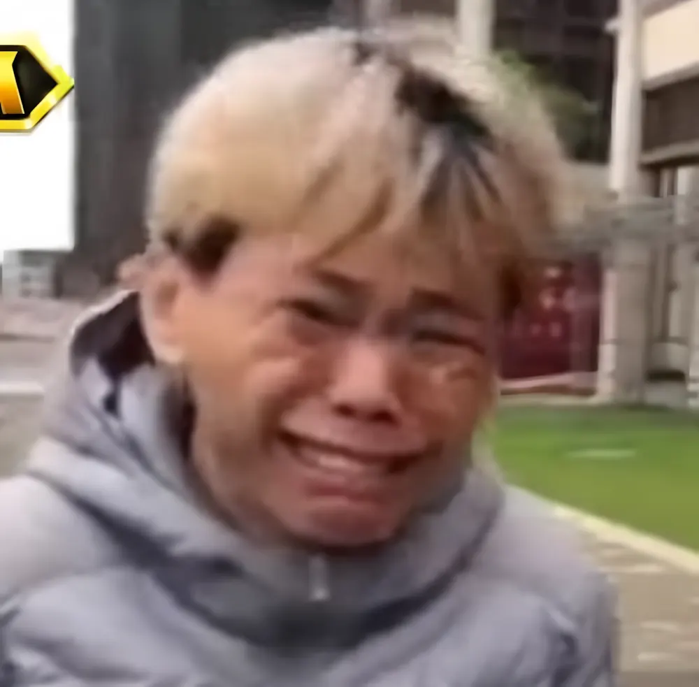 Nhìn bình thường vậy thôi chứ trong lòng đang huhu meme.