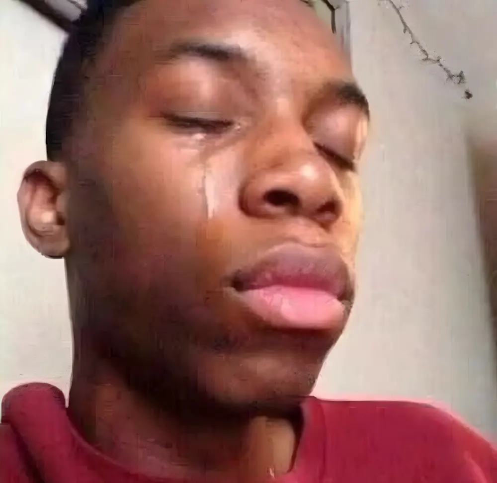 Huhu meme khi đặt báo thức nhưng vẫn dậy muộn.