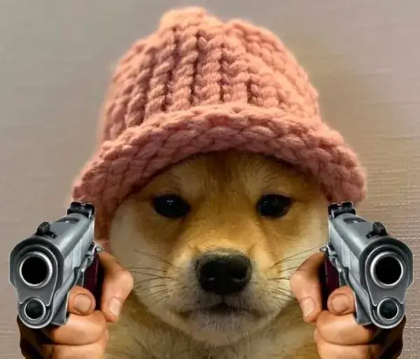 Meme Doge 2 tay cầm 2 súng mang nụ cười troll lầy.