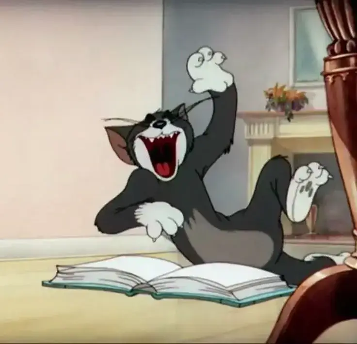 Meme mèo Tom cười giòn tan lan truyền trên mạng xã hội