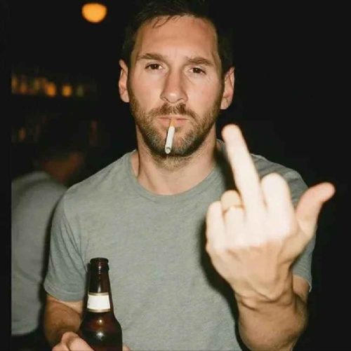 Messi meme – Tổng hợp ảnh chế siêu hài cho fan bóng đá