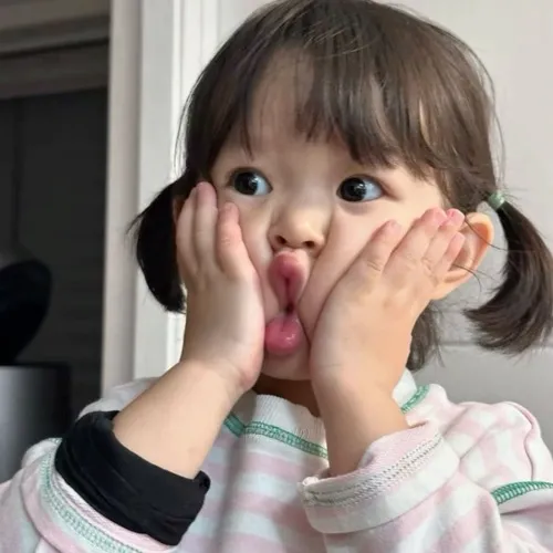 Meme buồn bé nhỏ y như cảnh phim Kdrama