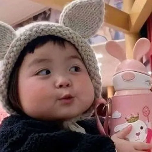 Meme buồn bé mếu máo y như cảnh K-drama