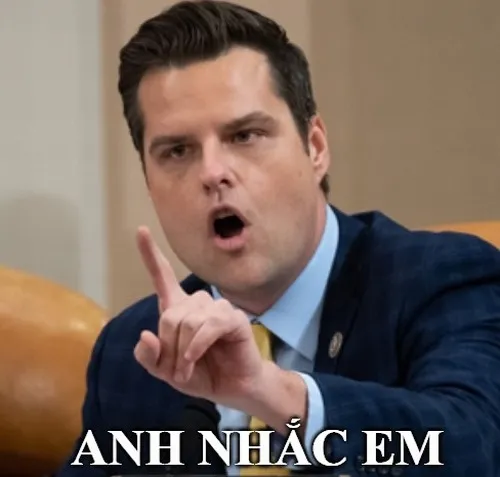 Hình chế nghiêm túc nhưng phản ứng cực đáng yêu.