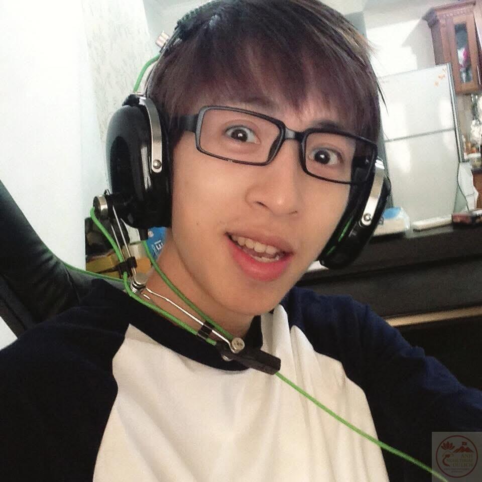 Đặng Tiến Hoàng meme