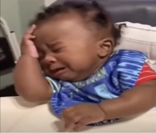 Disappointed meme – Ảnh chế thất vọng hài hước nhất