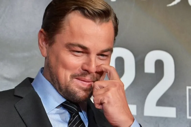 Khoảnh khắc đỉnh cao của wolf of wall street leo meme viral