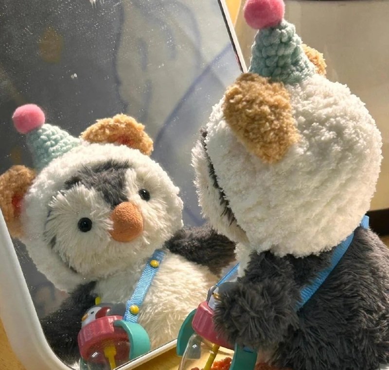 Avatar chim cánh cụt cute đáng yêu với hiệu ứng ánh sáng mềm