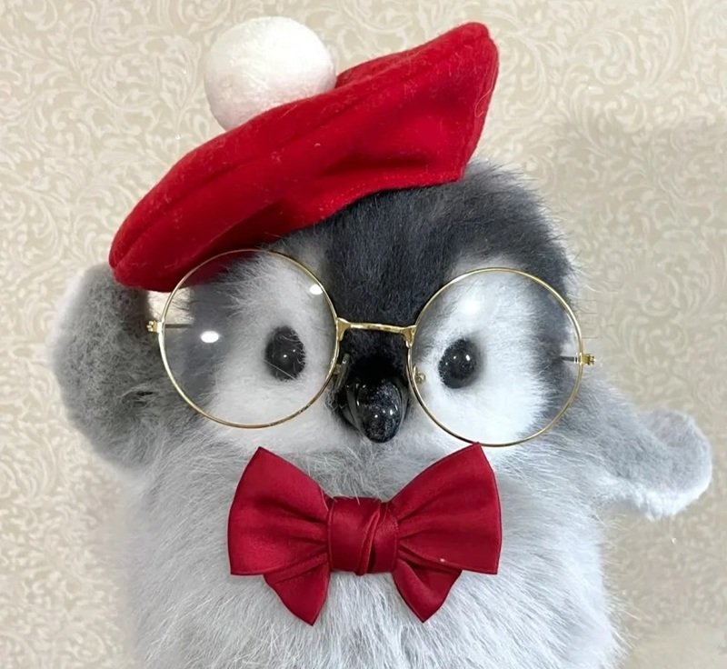 Ảnh avatar chim cánh cụt cute với nền tuyết trắng dễ thương