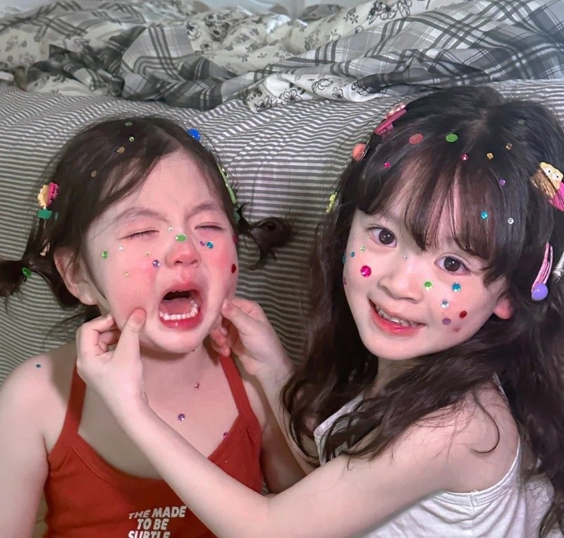 Avatar đôi bạn thân nữ vô tri cute nhẹ nhàng dễ thương