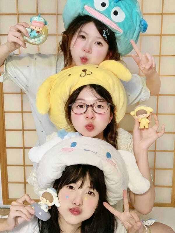 Hình avatar nhóm 3 người cute cho Facebook cực nổi bật