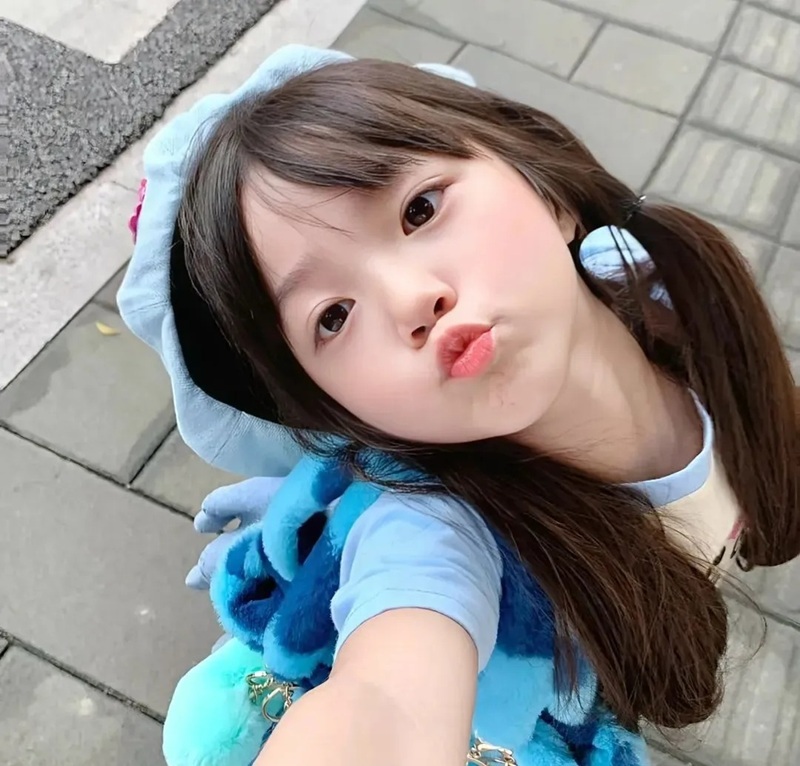 avt avatar màu xanh dương cute 44